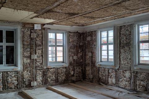 Fensterfronten im Schleckerhaus